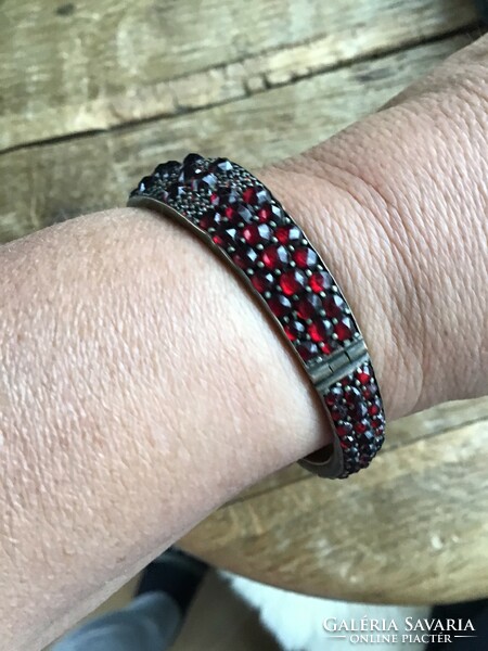 Antique garnet stone bracelet