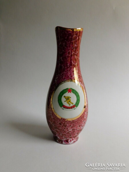 Hollóháza luster vase with honvéd logo