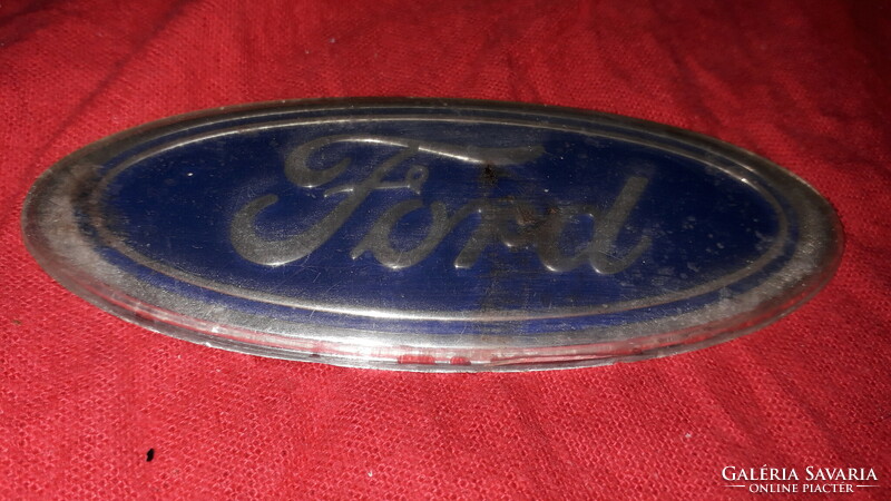 Original ford car sign logo for car parts collectors or those who lack it according to the pictures