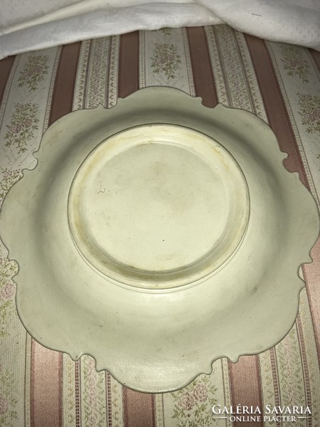 Majolica, ceramic maturing glaze, plate from the beginning of the century, offering
