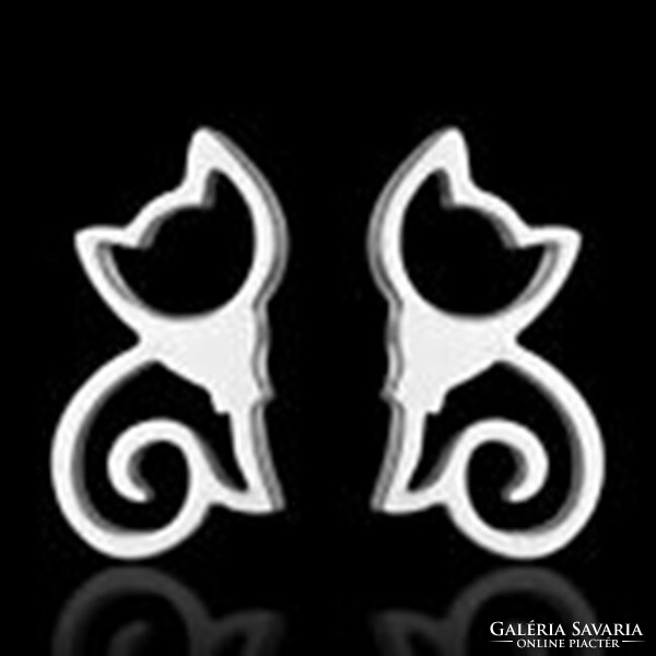 Ear06 - kitty stud earrings