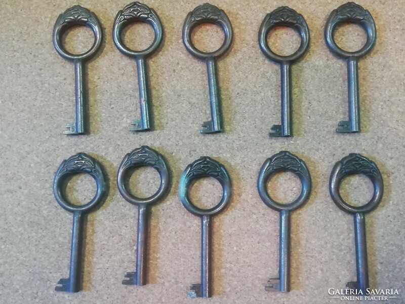 Retro ajtó kulcsok, antik hatású 5-ös, 10db