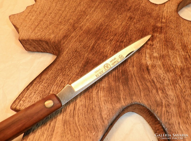 Nieto knife, from a collection