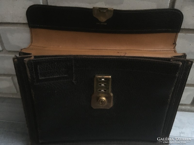 Old leather briefcase, briefcase