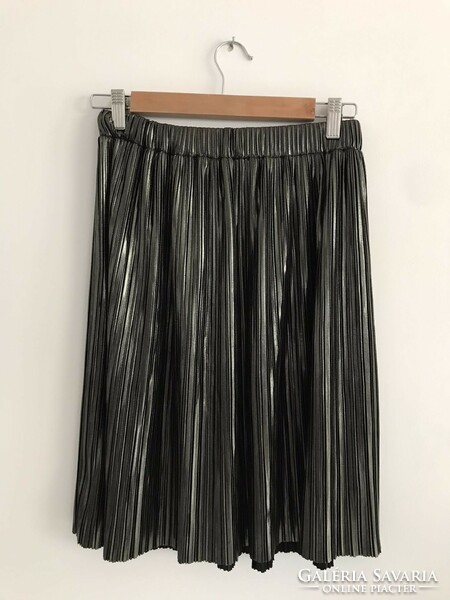 Women's skirt in silver color m