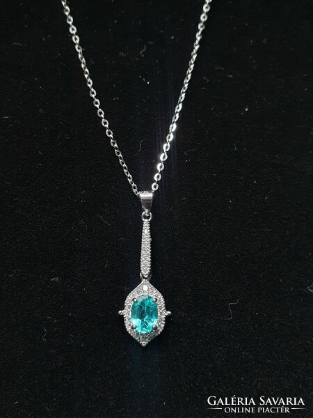 Beautiful, classy topaz pendant / necklace