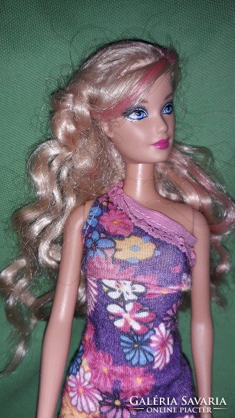 Csodaszép EREDETI - MATTEL -2009. - BARBIE göndör szőke hajjal játék baba a képek szerint