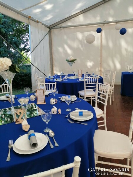 Royal blue wedding decoration, tablecloths, chair bows
