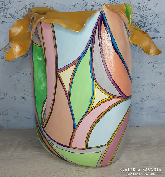 Kézműves váza újrahasznosított flakonból