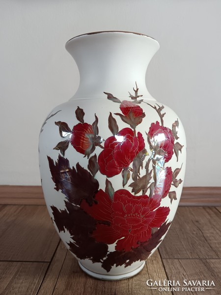 Old zsolnay eosin vase