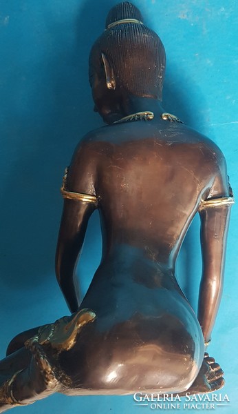 2 Krisna vallási szobor  , bronz