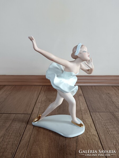 Rare wallendorf ballerina figure