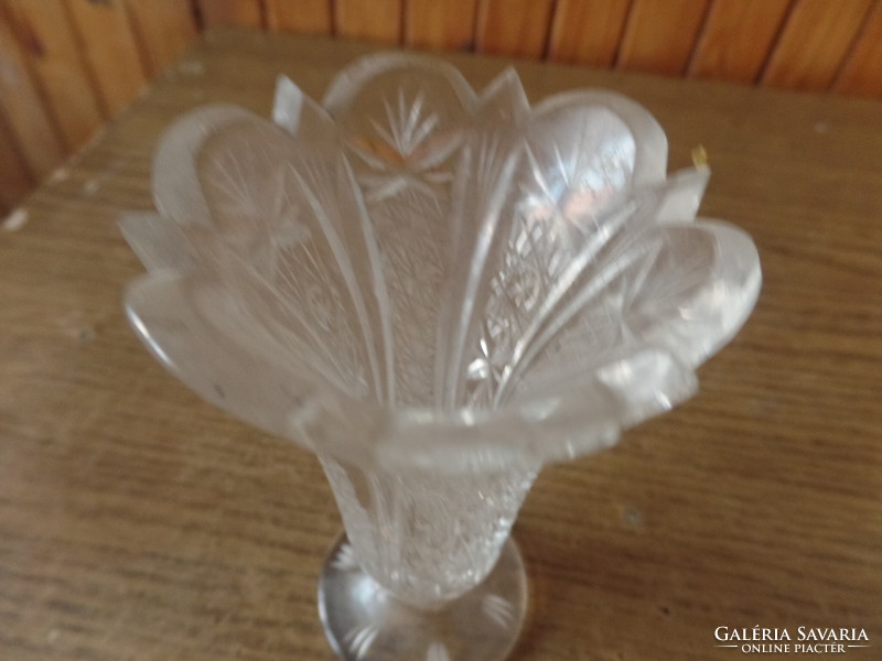 Crystal vase with base