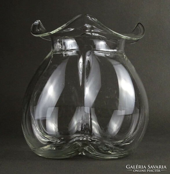 1P474 Mid century fújt üveg gerezdes váza virágváza 14 cm