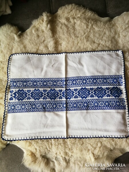 57X42 cm, old tablecloth with cross-stitch embroidery for sale, folk embroidery