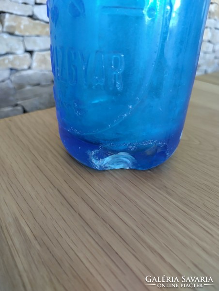Régi kék szódásüveg