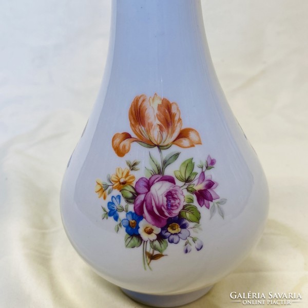 Virágos német porcelán váza