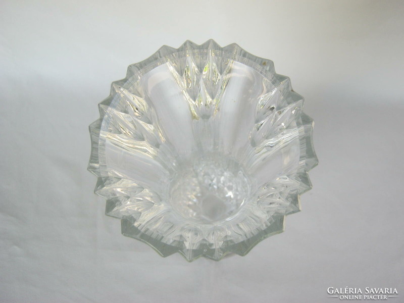 Beautifully shaped thick glass base vase 25 cm weighs 1 kg