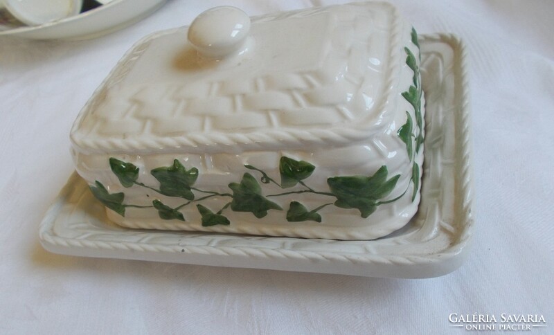 Convex basket weave and ivy leaf pattern butter holder