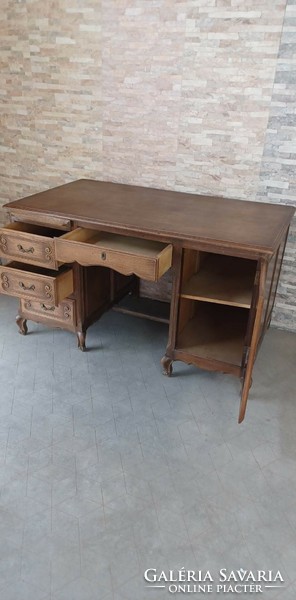 Vintage, virágos neobarokk íróasztal