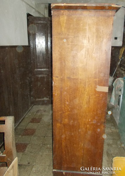 Biedermeier egy ajtós polcos szekrény