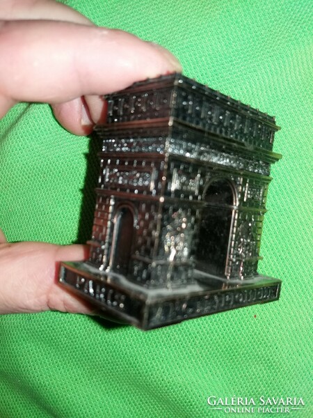 Old metal - copper Parisian French souvenir the Arc de Triomphe mini statue 7 x 7 cm according to the pictures