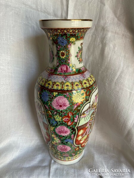 Hand painted Chinese vase