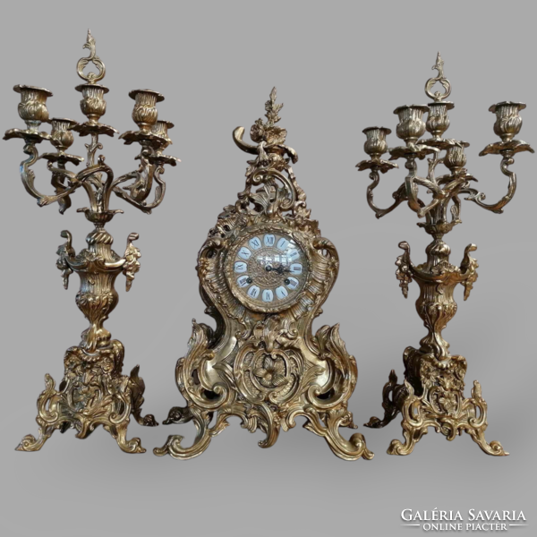 Baroque copper mantel clock - 1011