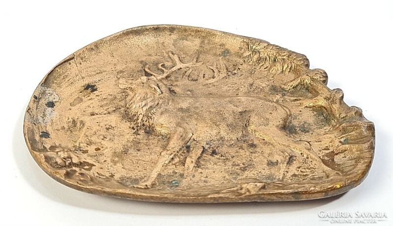 Antik réz/bronz, szarvasbőgést ábrázoló hamutartó / tálka