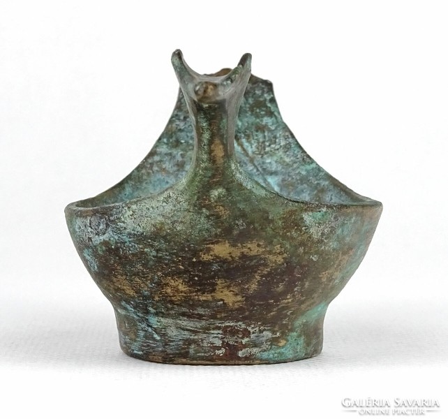 1I734 patinated Bronze Age (?) bird-shaped cup