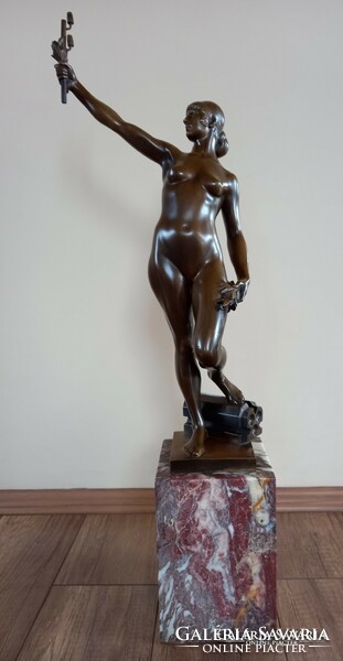 Telcs ede bronze sculpture: an allegory of electricity