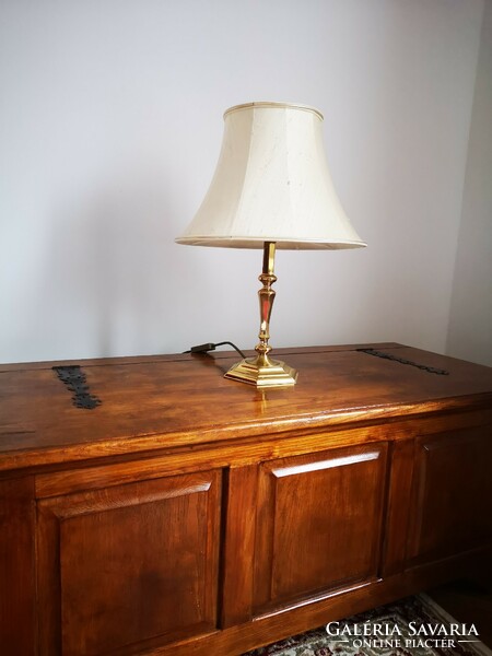 2 antique style bedside lamps