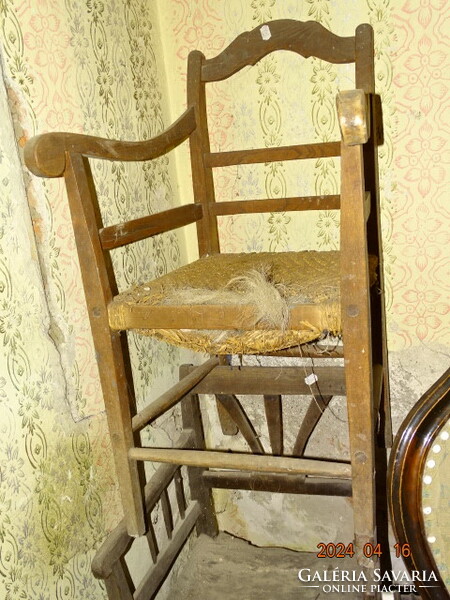 Antique armchair thinking armchair around 1900