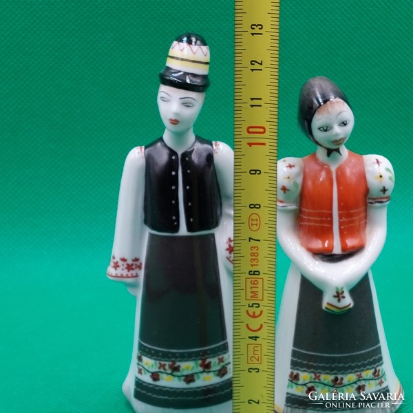 Matyó girl and Matyó boy figures from Hollóháza