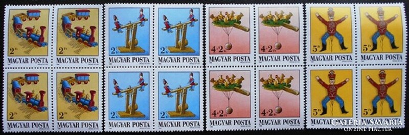 S3930-3n / 1988 Ifjúságért  - Régi Játékok  bélyegsor postatiszta négyestömb