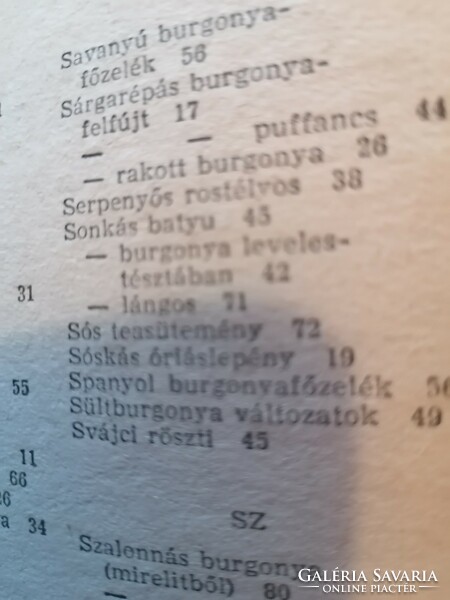 F. Nagy Angéla szakácskönyvei egybe kötve a mini magyar konyha sorozatból.
