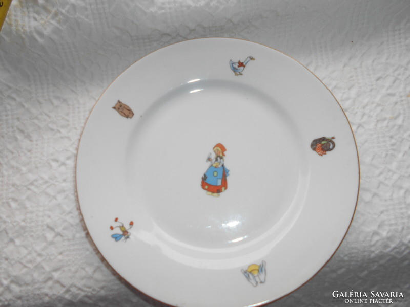 Zsolnay fairy-tale pattern plate - ash pipe