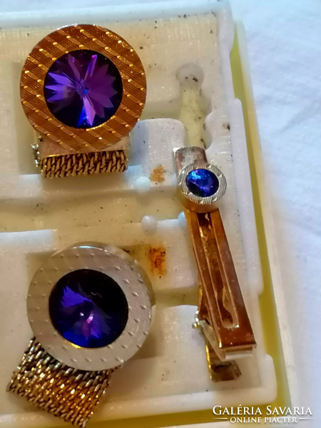 Retro, very beautiful women's cufflinks and tie ornament set, in original vinyl box 10.