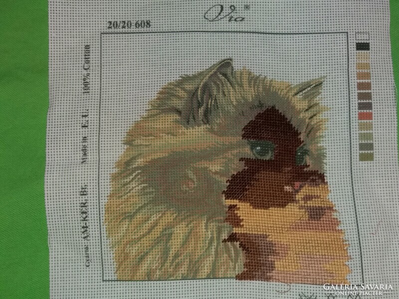 Retro flawless embroidery kit with 2 tapestry images and many, many colorful embroidery heads in one as shown in the pictures