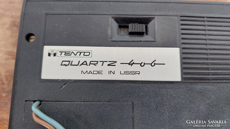 Quartz 406 radio