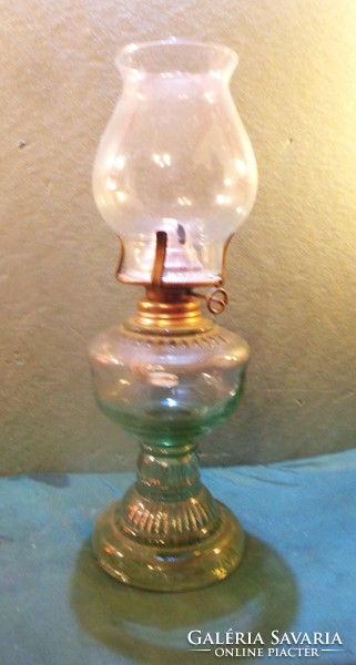 Kerosene / decoration / lamp can be new as a decoration or part of a collection - but it can also be used /if there is lamp oil/