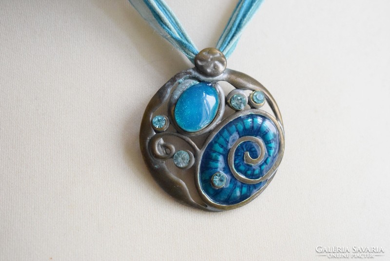 Necklace hippy style, textile ribbon, bronze pendant pearl and enamel decoration 42 cm, 4.8 cm pendant