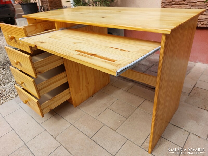 For sale is a 4-drawer pine desk with pull-out shelf. Furniture is beautiful, in like-new condition. Dimensions: 1