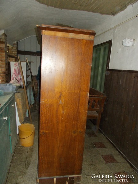Biedermeier egy ajtós polcos szekrény