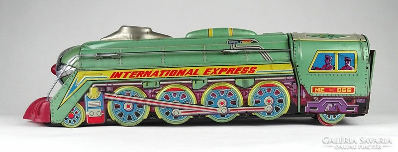 1K089 Régi nagyméretű ME-066 International Express lemez vonat 42.5 cm