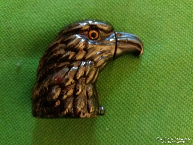 Retro copper usa rocker eagle head shaped gas electric lighter keychain ornament as shown in the pictures