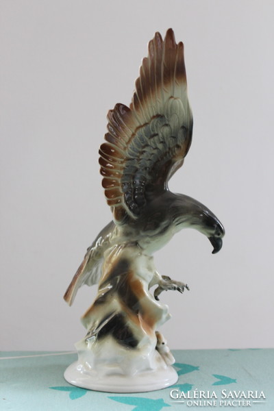 Grafentahl porcelain, eagle hunting a rabbit