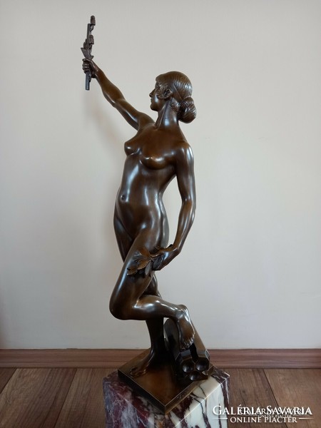 Telcs ede bronze sculpture: an allegory of electricity