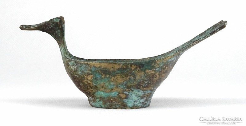 1I734 Patinás bronzkori (?) madár alakú csésze