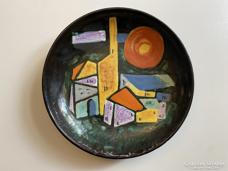 Zsuzsanna Györgyey (1931-2006) city view marked retro painted ceramic wall plate 31 cm